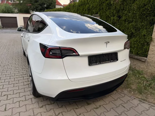 Tesla Model Y DUAL MOTOR-LONG RANGE-TAŽNÉ - foto 4