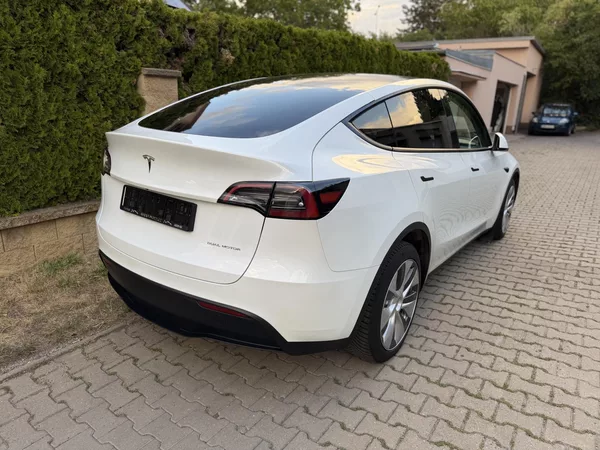 Tesla Model Y DUAL MOTOR-LONG RANGE-TAŽNÉ - foto 8