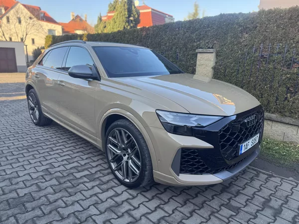 Audi RS Q8 PERFORMANCE 640PS -ČR-FULL-TOP