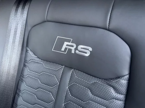 Audi RS Q8 PERFORMANCE 640PS -ČR-FULL-TOP - foto 38