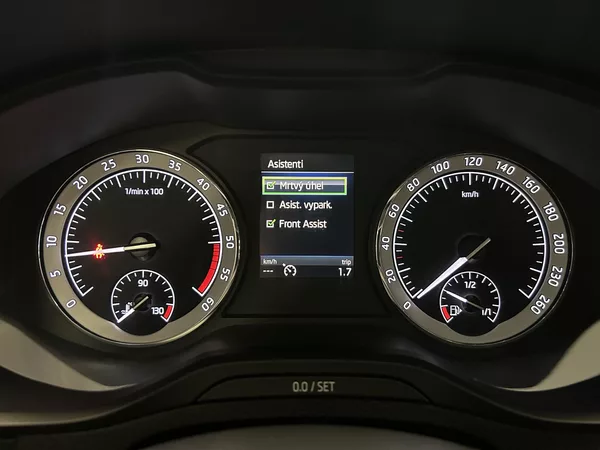 Škoda Karoq 1.6TDi Style Plus LED NAVI TZ - foto 19