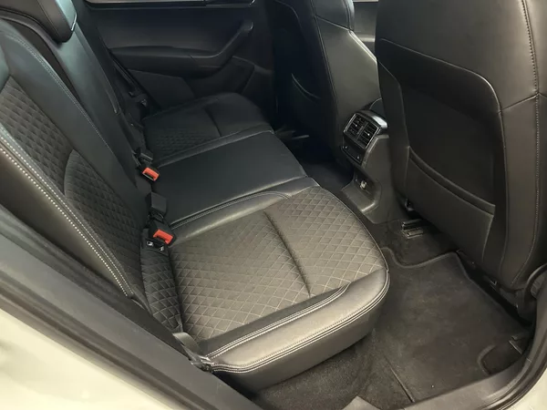 Škoda Karoq 1.6TDi Style Plus LED NAVI TZ - foto 26