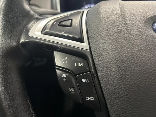 Ford Mondeo 2.0TDCi Aut Titanium LED 110kW - foto 12