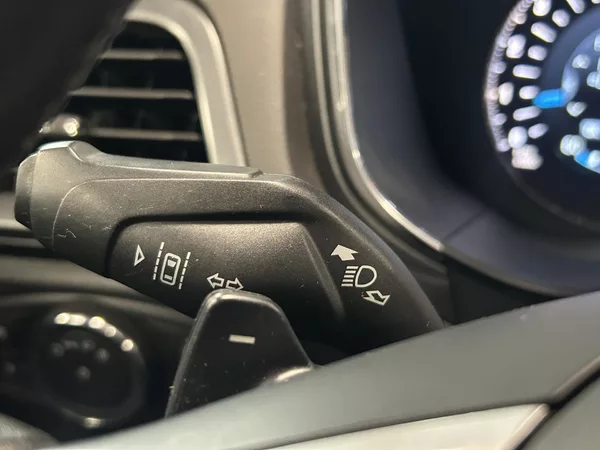 Ford Mondeo 2.0TDCi Aut Titanium LED 110kW - foto 14
