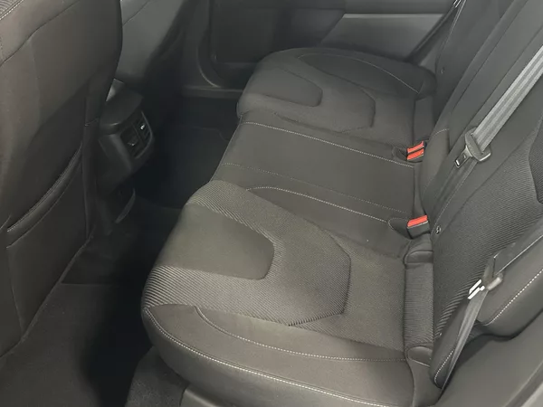 Ford Mondeo 2.0TDCi Aut Titanium LED 110kW - foto 19