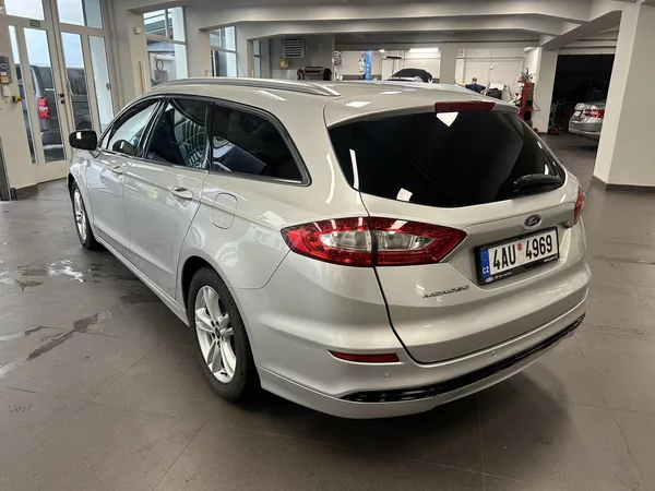 Ford Mondeo 2.0TDCi Aut Titanium LED 110kW - foto 3