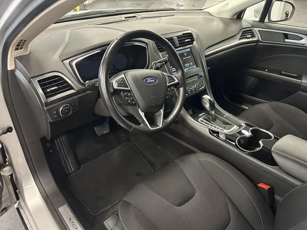 Ford Mondeo 2.0TDCi Aut Titanium LED 110kW - foto 6