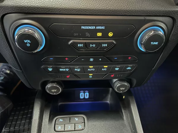 Ford Ranger Wildtrak 2.0 EB D.Cab 4x4 TZ - foto 13
