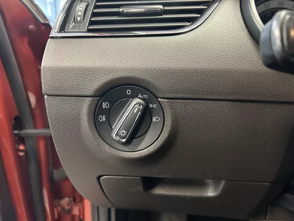 Škoda Octavia 2.0TDi L&K DSG Bi-x ACC Canton - foto 11