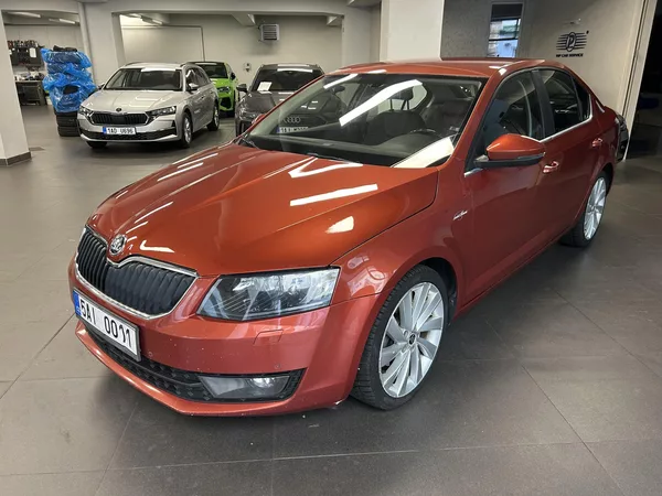 Škoda Octavia 2.0TDi L&K DSG Bi-x ACC Canton - foto 2