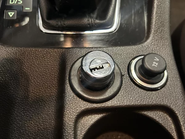 Škoda Octavia 2.0TDi L&K DSG Bi-x ACC Canton - foto 24