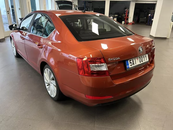 Škoda Octavia 2.0TDi L&K DSG Bi-x ACC Canton - foto 3