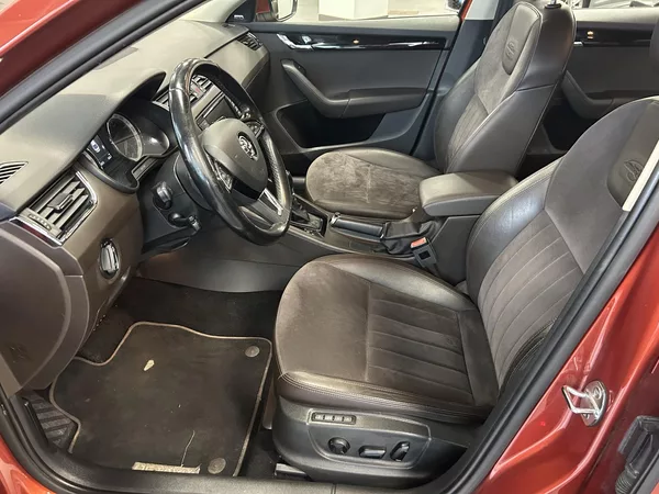 Škoda Octavia 2.0TDi L&K DSG Bi-x ACC Canton - foto 5