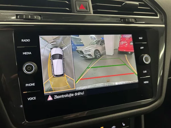 Volkswagen Tiguan Allspace 2.0TDi DSG 4MOTION MATRIX HUD - foto 33
