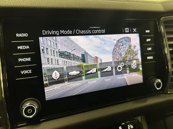 Škoda Kodiaq 2.0TDi L&K 4x4 7míst Panor 360 - foto 21