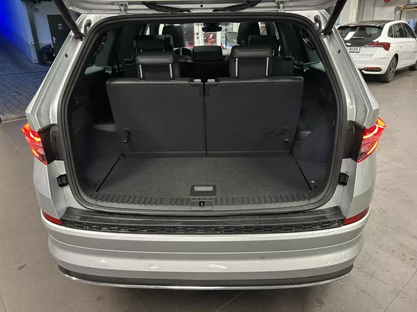 Škoda Kodiaq 2.0TDi L&K 4x4 7míst Panor 360 - foto 37