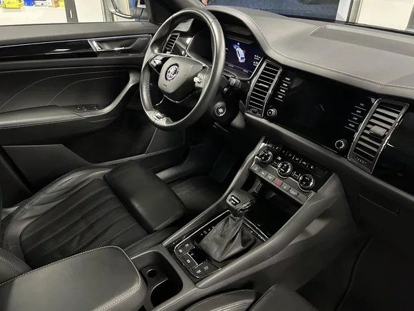 Škoda Kodiaq 2.0TDi L&K 4x4 7míst Panor 360 - foto 46