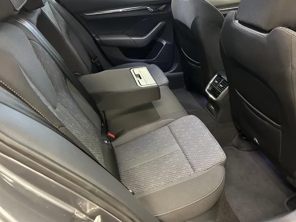 Škoda Octavia 1.5TSi Style Plus Matrix ACC - foto 24