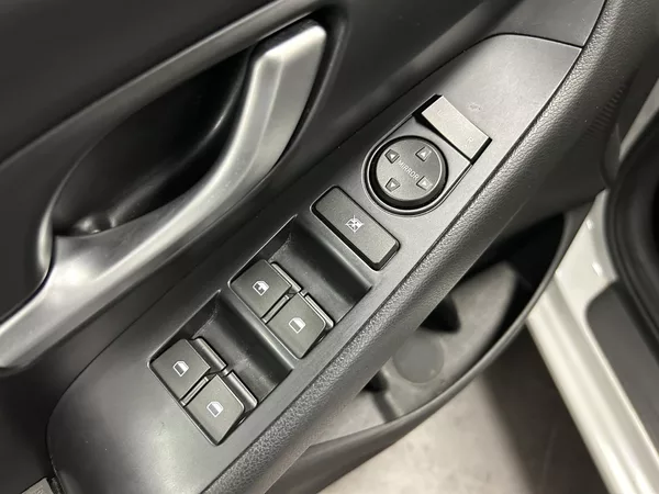 Hyundai i30 1.0T-GDi Fastback 88kW Alu - foto 17