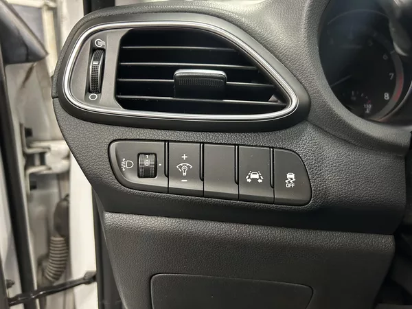 Hyundai i30 1.0T-GDi Fastback 88kW Alu - foto 7