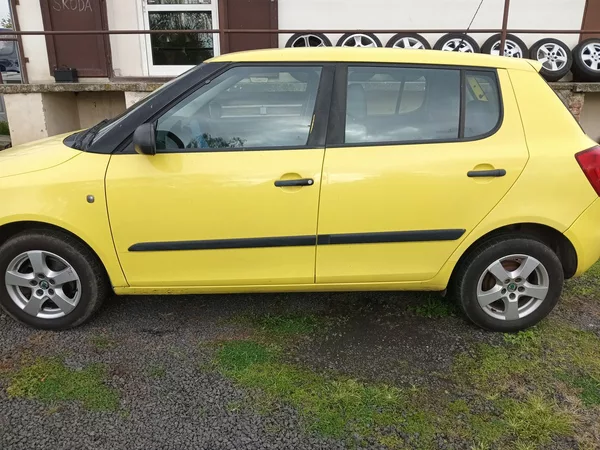 Škoda Fabia 1.2 HTP Classic - foto 2
