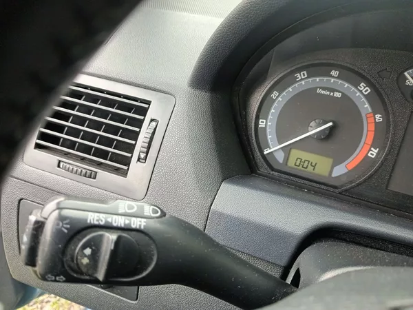 Škoda Fabia 1.2 HTP Elegance Sedan - foto 12
