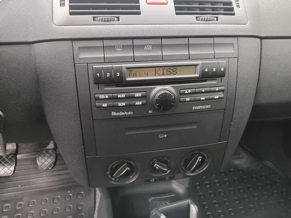 Škoda Fabia 1.2 HTP Elegance Sedan - foto 13
