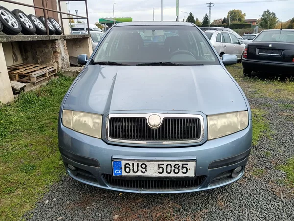 Škoda Fabia 1.2 HTP Elegance Sedan - foto 8