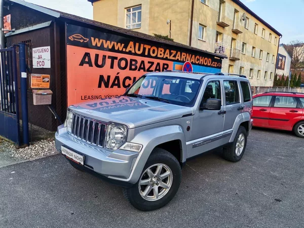 Jeep Cherokee 2.8CRD 130kw AUT 4x4 Tažné ČR