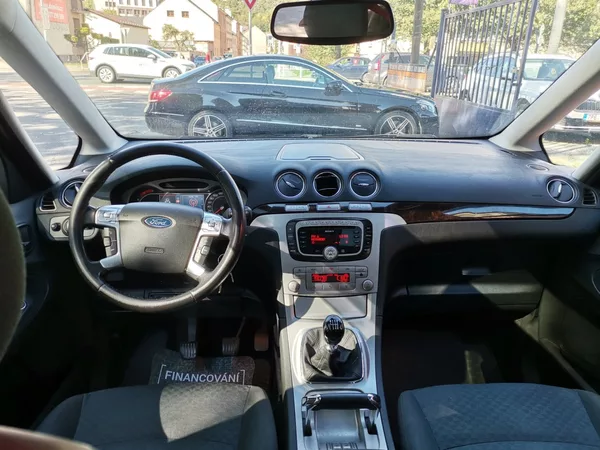 Ford Galaxy 2.0TDCi 103kw GHIA Panor. ČR - foto 10
