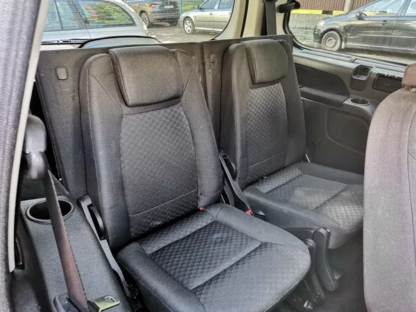 Ford Galaxy 2.0TDCi 103kw GHIA Panor. ČR - foto 25