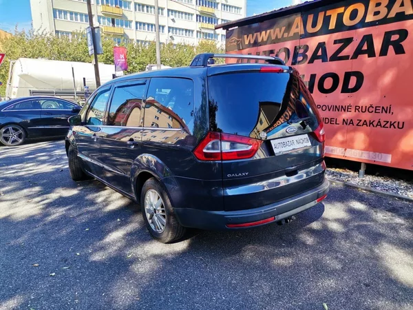Ford Galaxy 2.0TDCi 103kw GHIA Panor. ČR - foto 3