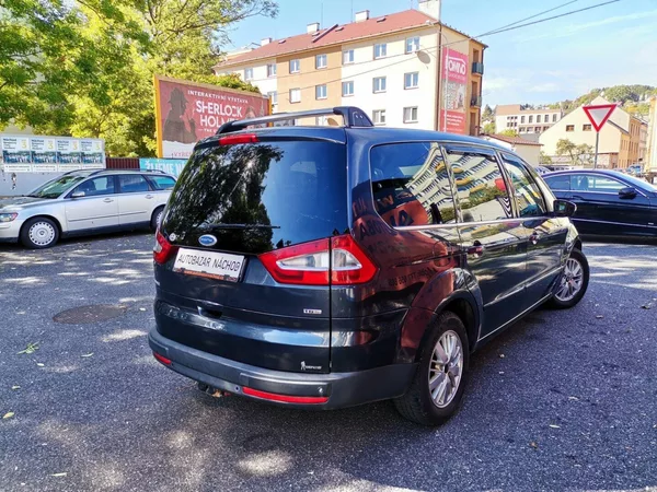 Ford Galaxy 2.0TDCi 103kw GHIA Panor. ČR - foto 5