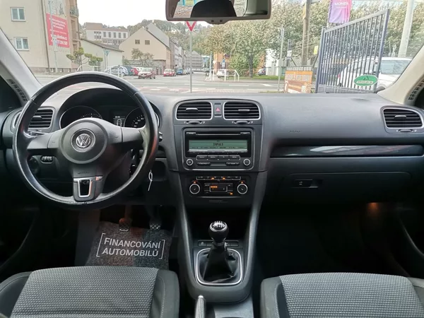 Volkswagen Golf 1.4TSi 90kw Temp AC PDC Tažné - foto 10