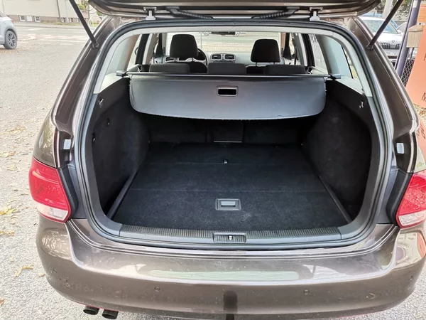 Volkswagen Golf 1.4TSi 90kw Temp AC PDC Tažné - foto 18