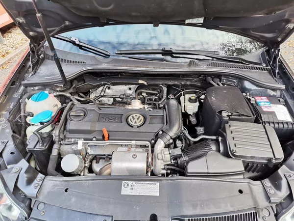 Volkswagen Golf 1.4TSi 90kw Temp AC PDC Tažné - foto 19