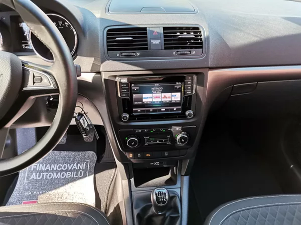 Škoda Yeti 1.4TSi 92kw XEN PDC NAVI - foto 12