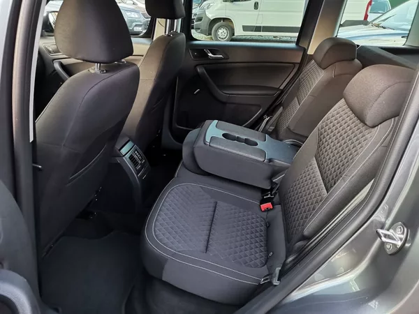 Škoda Yeti 1.4TSi 92kw XEN PDC NAVI - foto 17