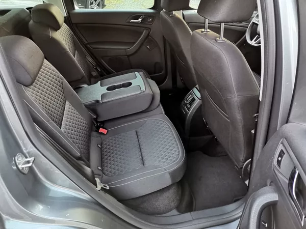 Škoda Yeti 1.4TSi 92kw XEN PDC NAVI - foto 23