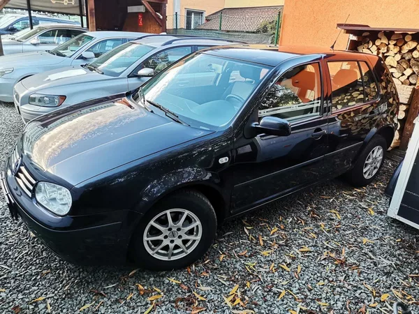 Volkswagen Golf 1.6i 77kw Klima ESP 5dv. - foto 8
