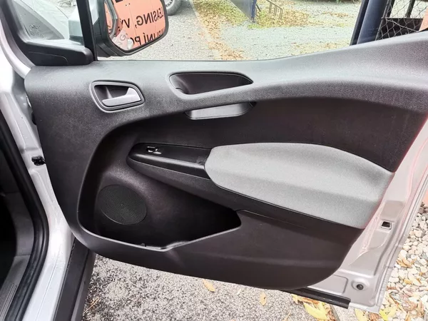 Ford Tourneo Courier 1.0i EB 74kw Winter Paket - foto 15