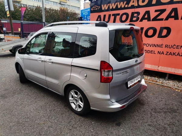 Ford Tourneo Courier 1.0i EB 74kw Winter Paket - foto 3
