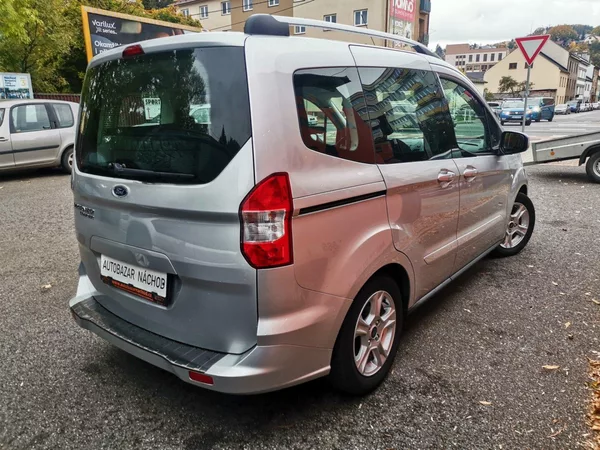 Ford Tourneo Courier 1.0i EB 74kw Winter Paket - foto 4