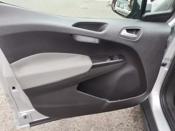Ford Tourneo Courier 1.0i EB 74kw Winter Paket - foto 8