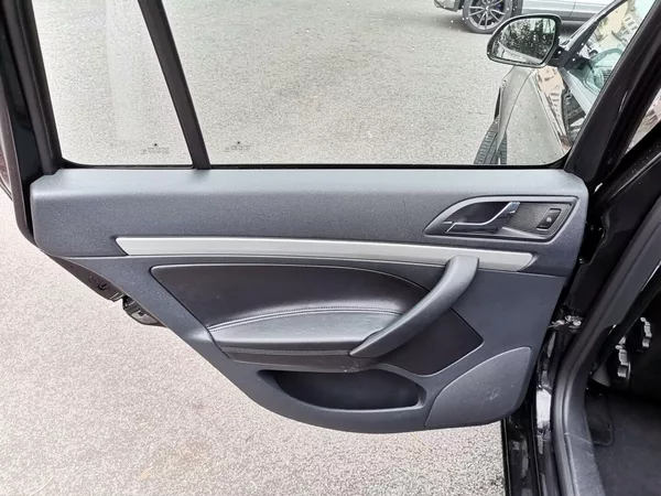 Škoda Octavia 1.4TSi 90kw Elegance PDC - foto 16