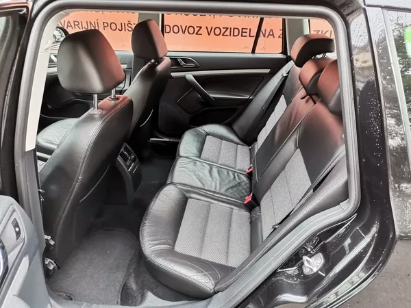 Škoda Octavia 1.4TSi 90kw Elegance PDC - foto 18