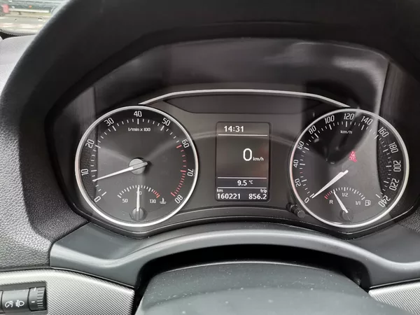 Škoda Octavia 1.4TSi 90kw Elegance PDC - foto 21