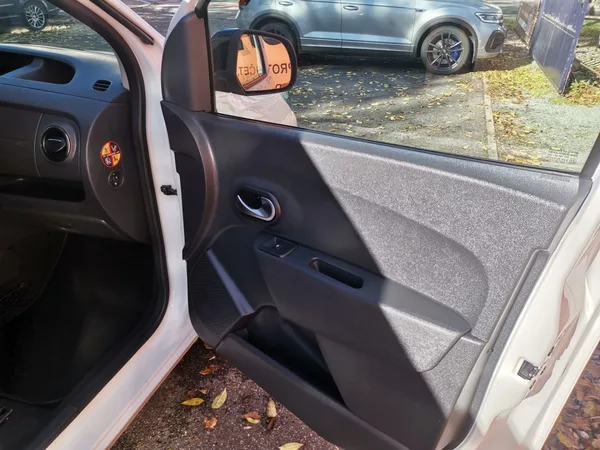 Dacia Dokker 1.6i 75kw Klima NAVI Tažné - foto 15
