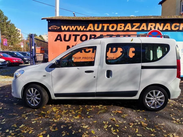 Dacia Dokker 1.6i 75kw Klima NAVI Tažné - foto 2