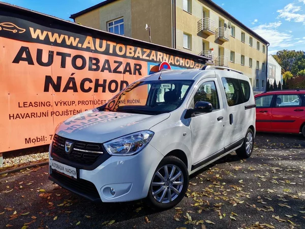 Dacia Dokker 1.6i 75kw Klima NAVI Tažné - foto 7